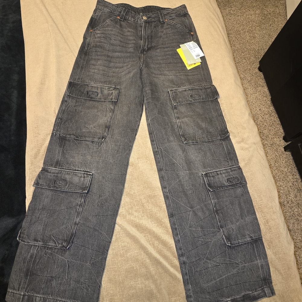 H&M Women's Gray Relaxed Cargo Jeans